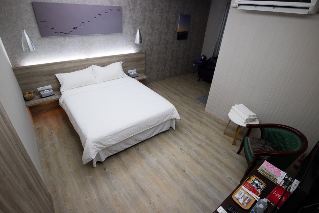 Cozy Cozy Hostel Tainan Eksteriør billede